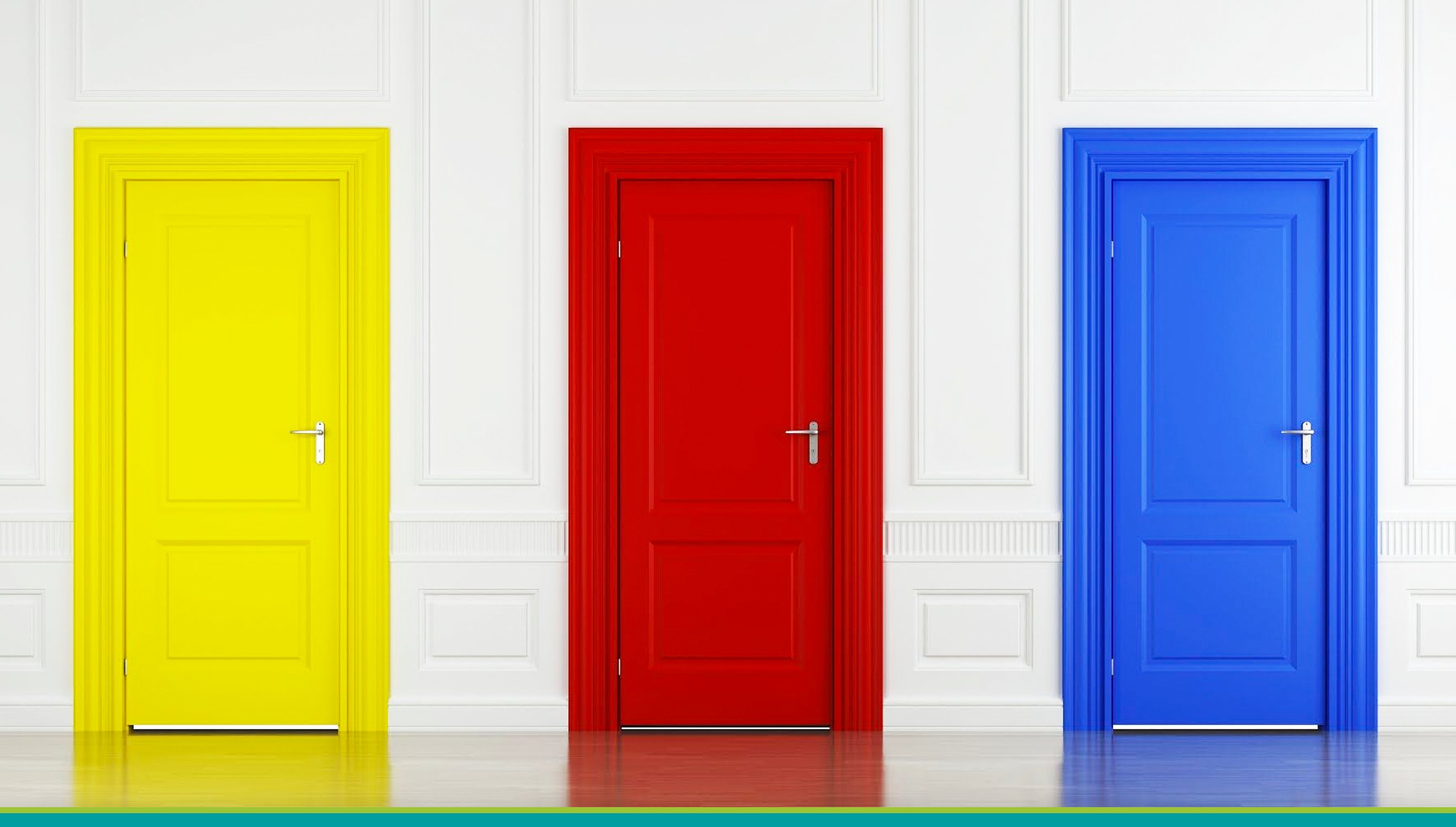 Видео 3 двери. Разноцветные двери. Цветные двери в интерьере. Разноцветные межкомнатные двери. Яркие двери.