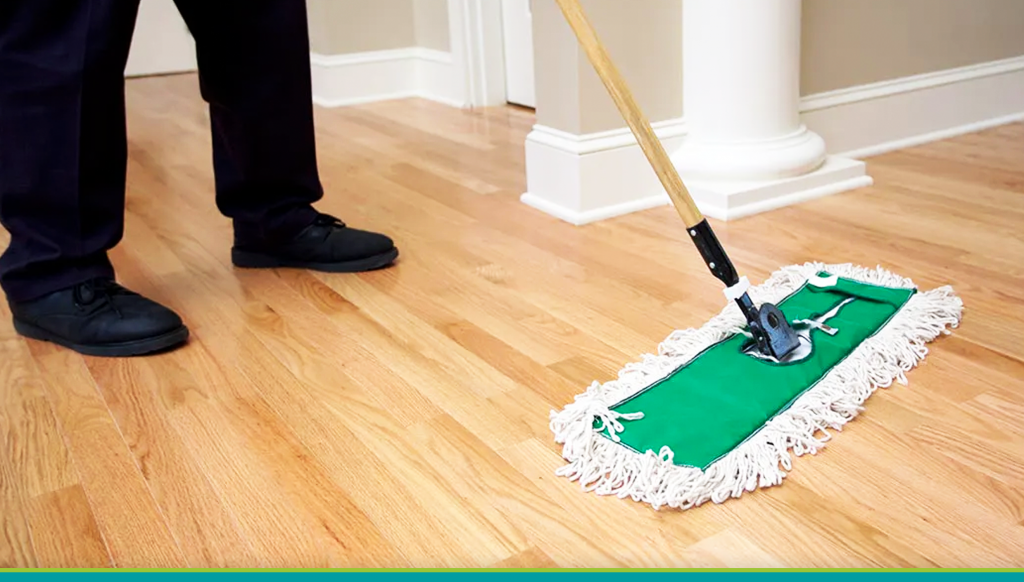 7 Tips to Clean Hardwood Floors and Make Them Look New!